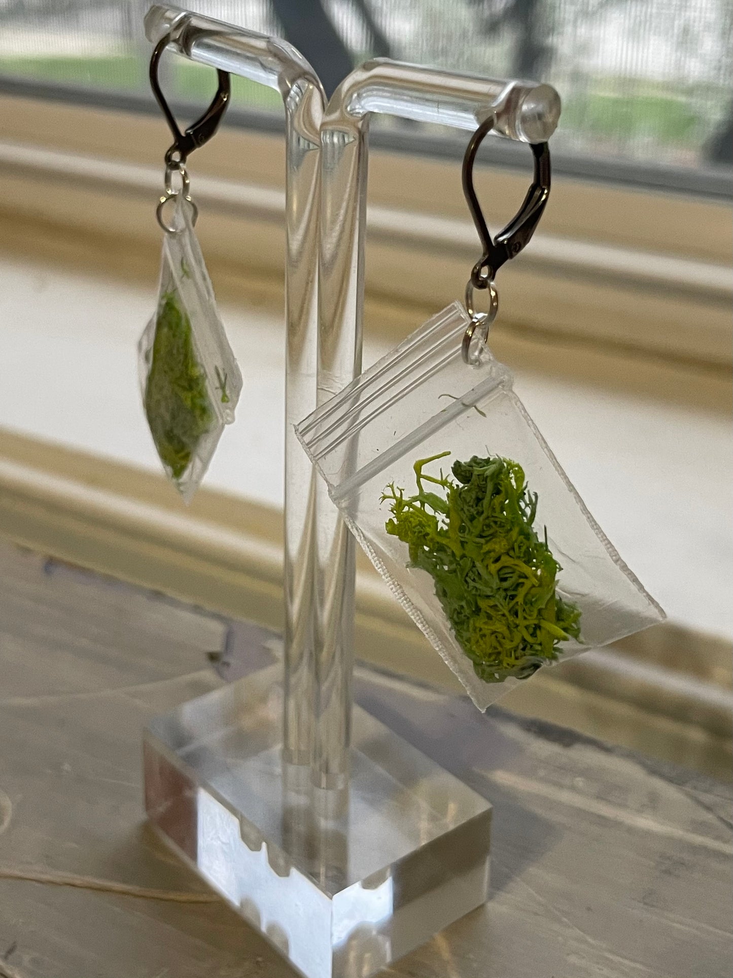 Mini Bud Bag Earrings